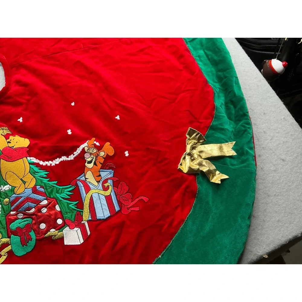 Disney Vintage Winnie the Pooh Embroidered Christmas Tree Skirt Red Green Velvet